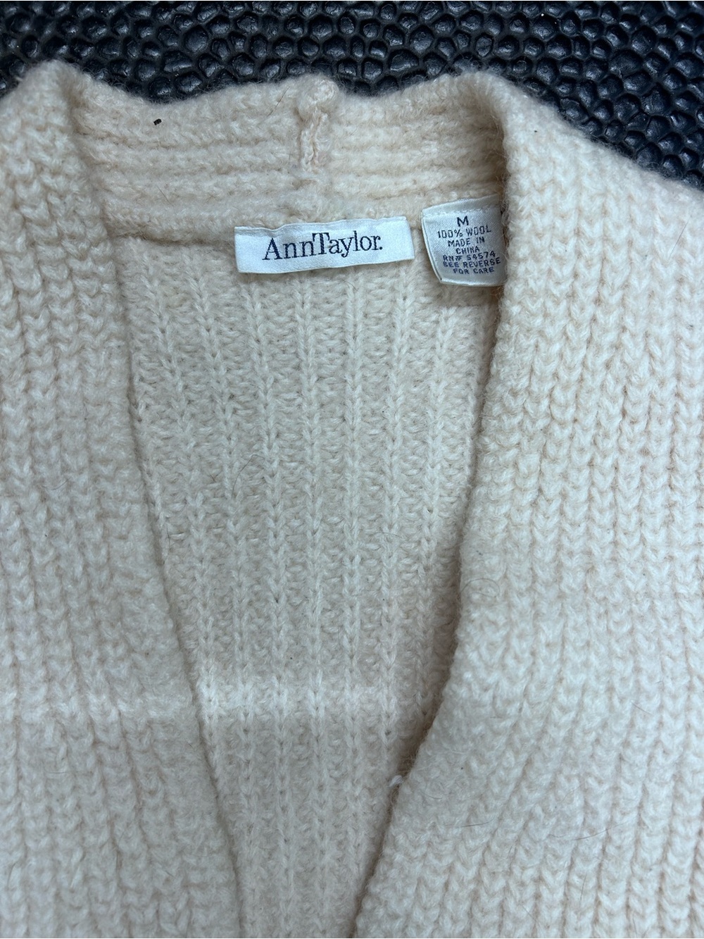 Vintage Y2K Ann Taylor Cream Ribbed Wool Button Cardigan - Picture 3 of 3